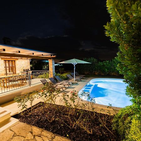 Villa Jurinea In Istrien Mit Pool Barat (Porec) Exterior foto